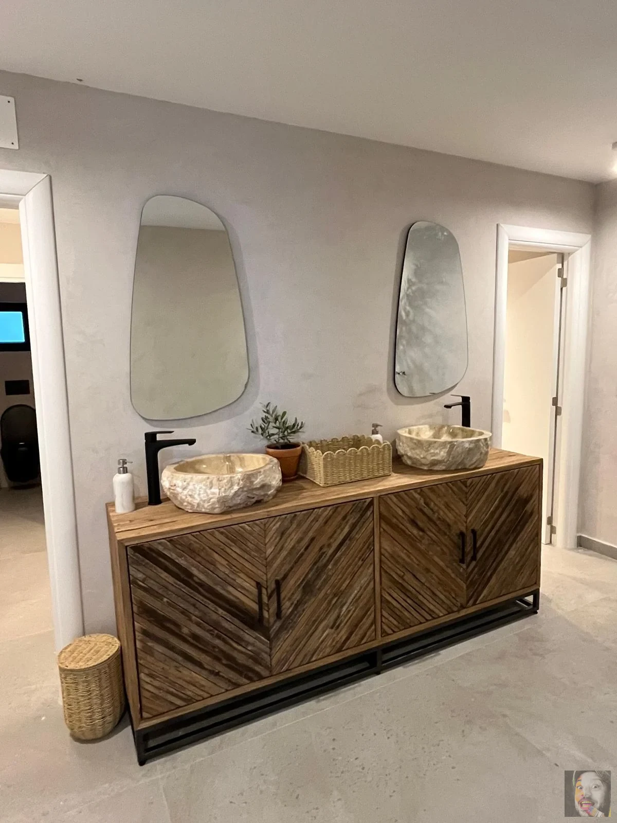 Lime & Marmur – Interior Masseria Moon Comarnic – DuneWalls Vladimir Stanescu materiale Novacolor