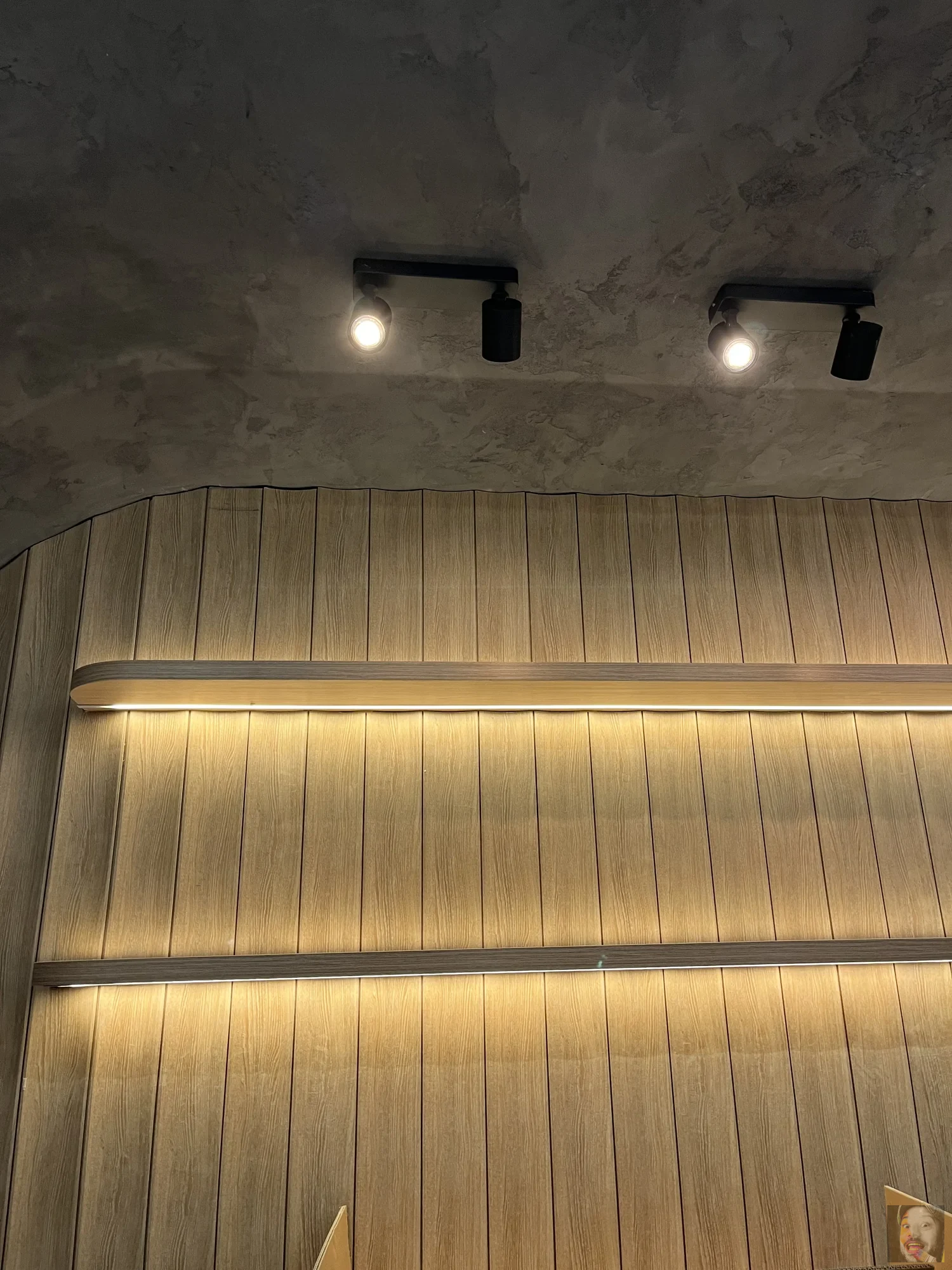Lime & Marmur – Interior Masseria Moon Comarnic – DuneWalls Vladimir Stanescu materiale Novacolor