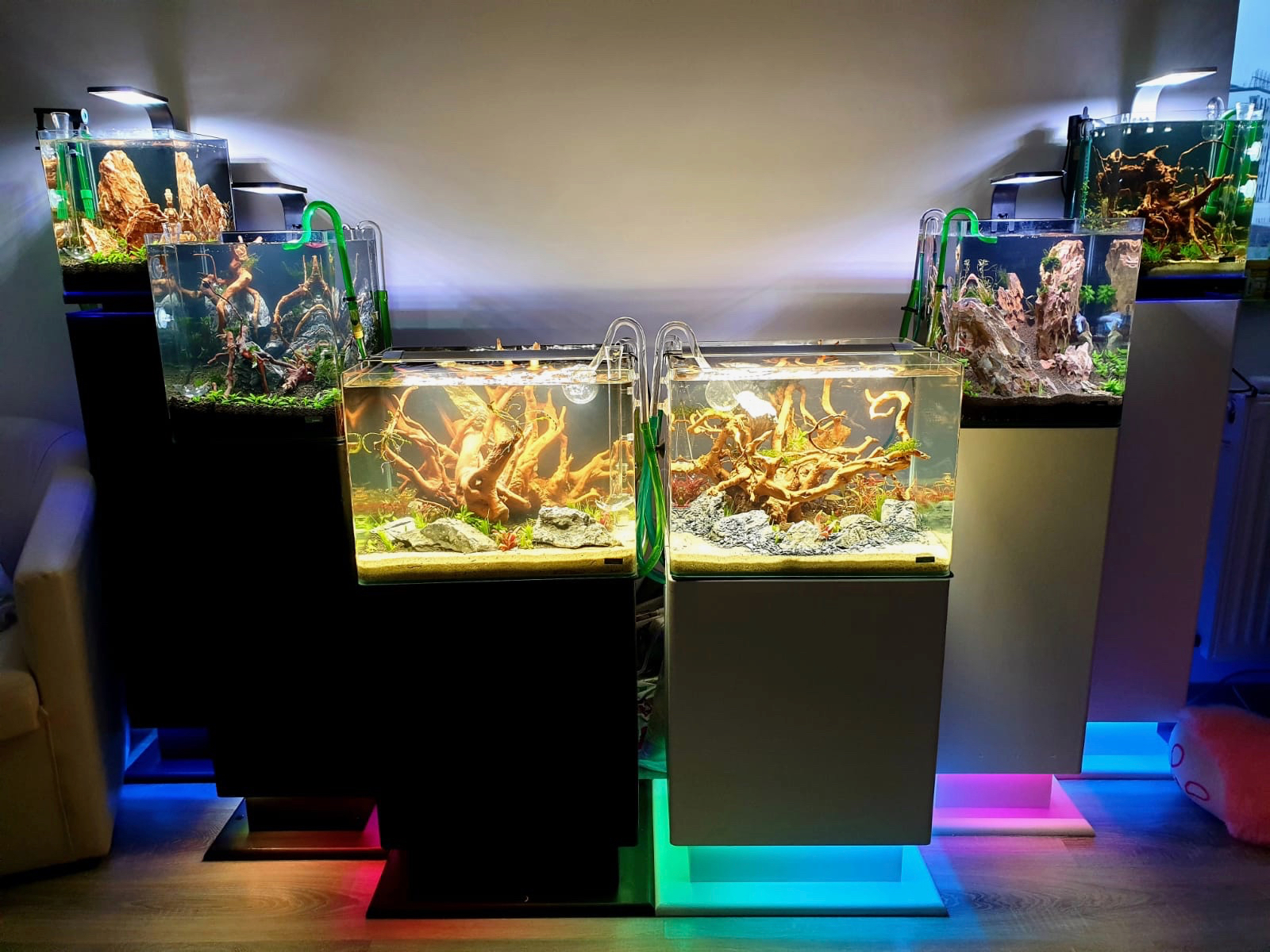Mobilier finisaj custom – DuneWalls Vladimir Stanescu materiale Novacolor
