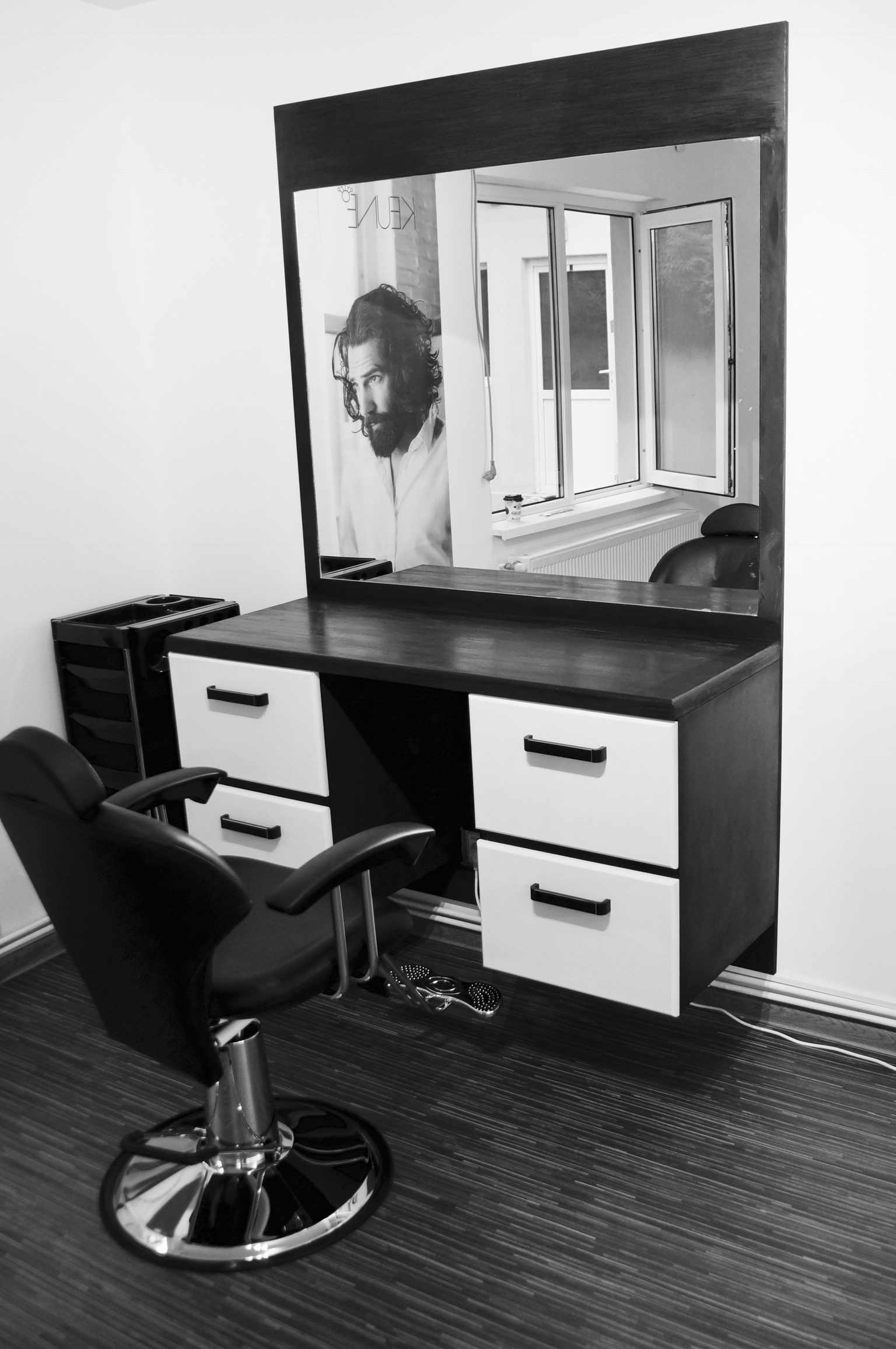 Mobilier finisaj custom – DuneWalls Vladimir Stanescu materiale Novacolor