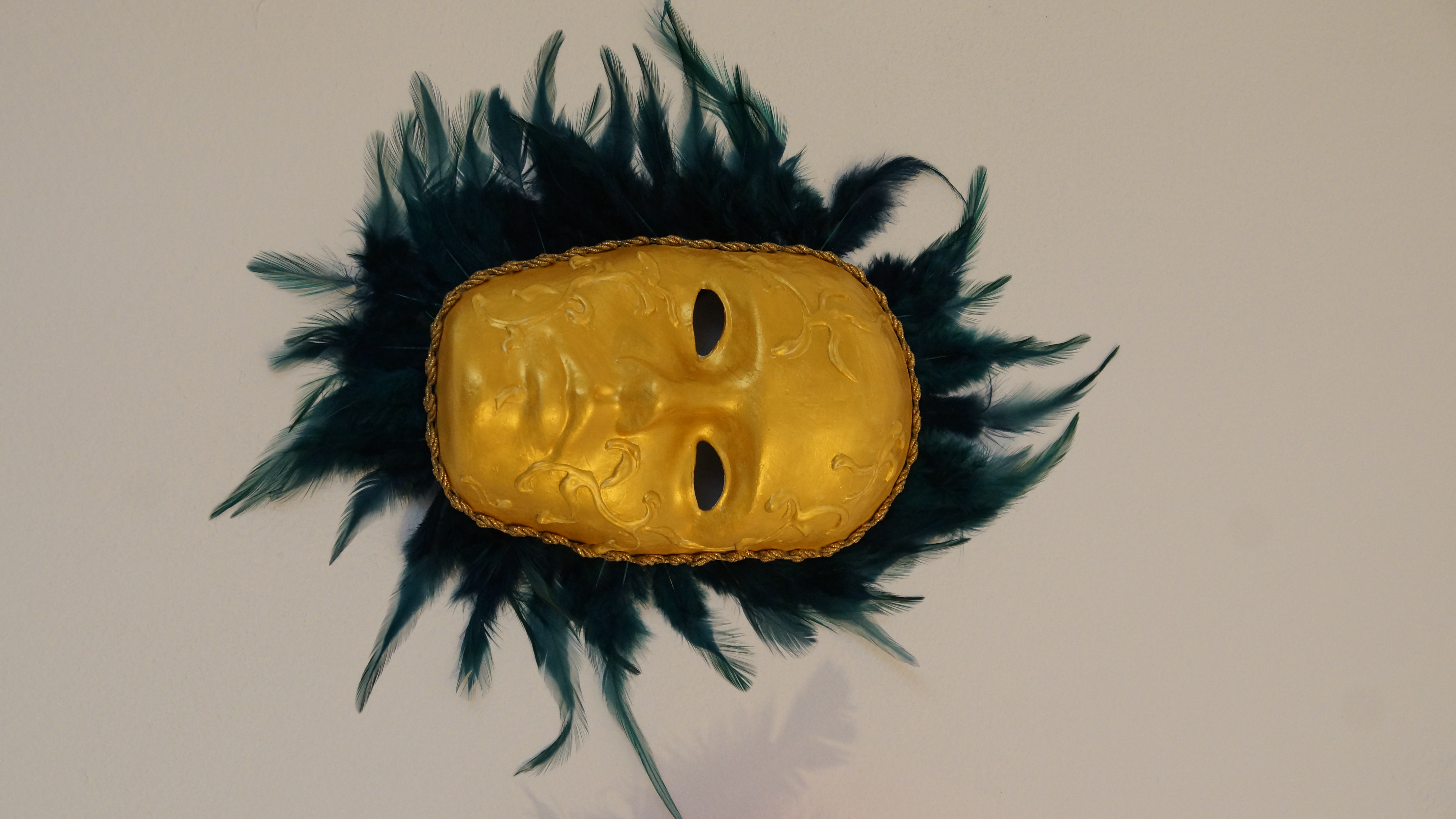 Decorațiuni Handmade Papier Maché – Masti decorative – DuneWalls Vladimir Stanescu materiale Novacolor
