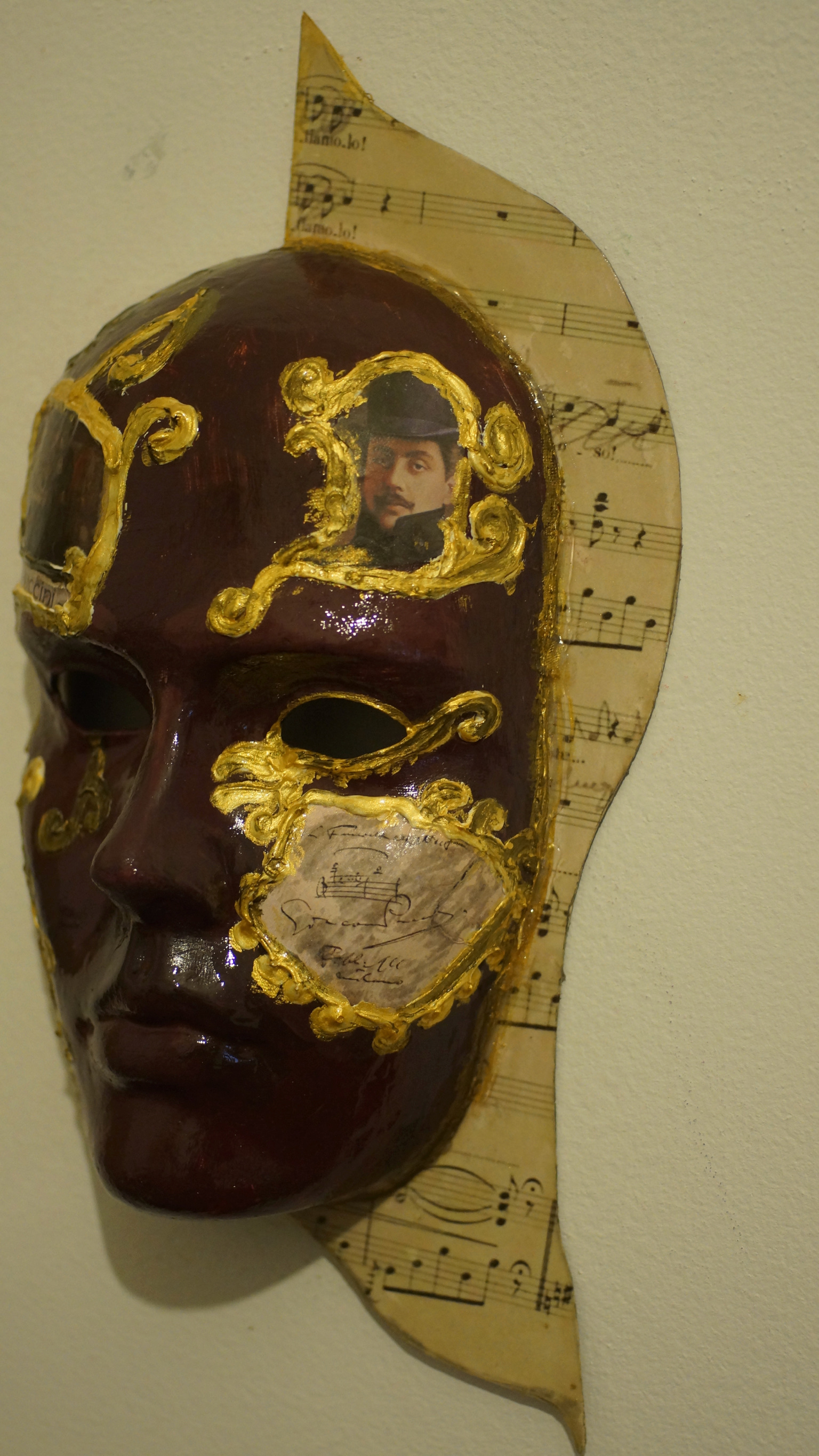 Decorațiuni Handmade Papier Maché – Masti decorative – DuneWalls Vladimir Stanescu materiale Novacolor