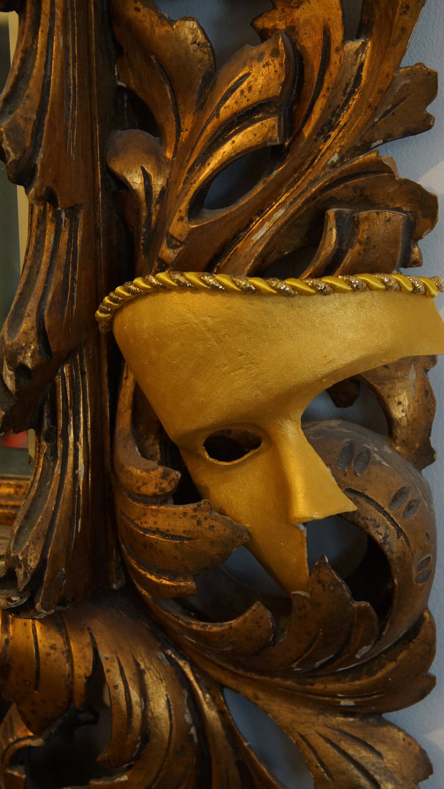 Decorațiuni Handmade Papier Maché – Masti decorative – DuneWalls Vladimir Stanescu materiale Novacolor